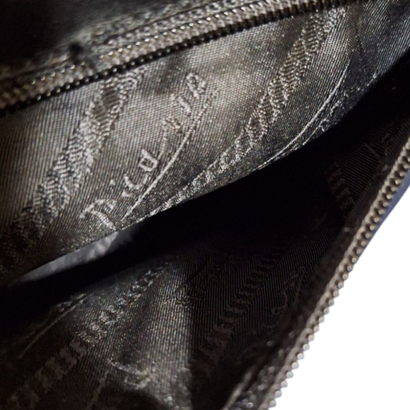 PAOLA PICASSO VINTAGE ITALIAN LEATHER HANDBAG TOTE - Picture 16 of 17